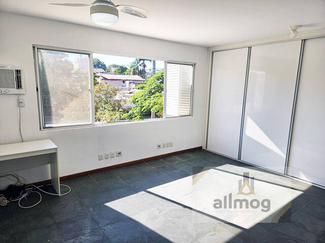 #44 - Casa para Venda em Porto Alegre - RS - 2