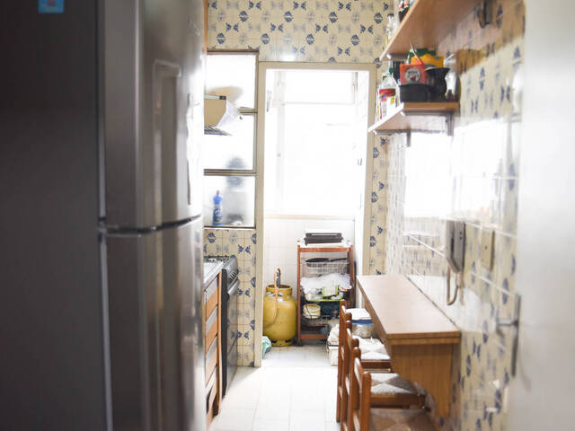 #49 - Apartamento para Venda em Porto Alegre - RS